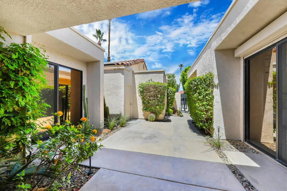 829 Inverness Rancho Mirage, CA 92270