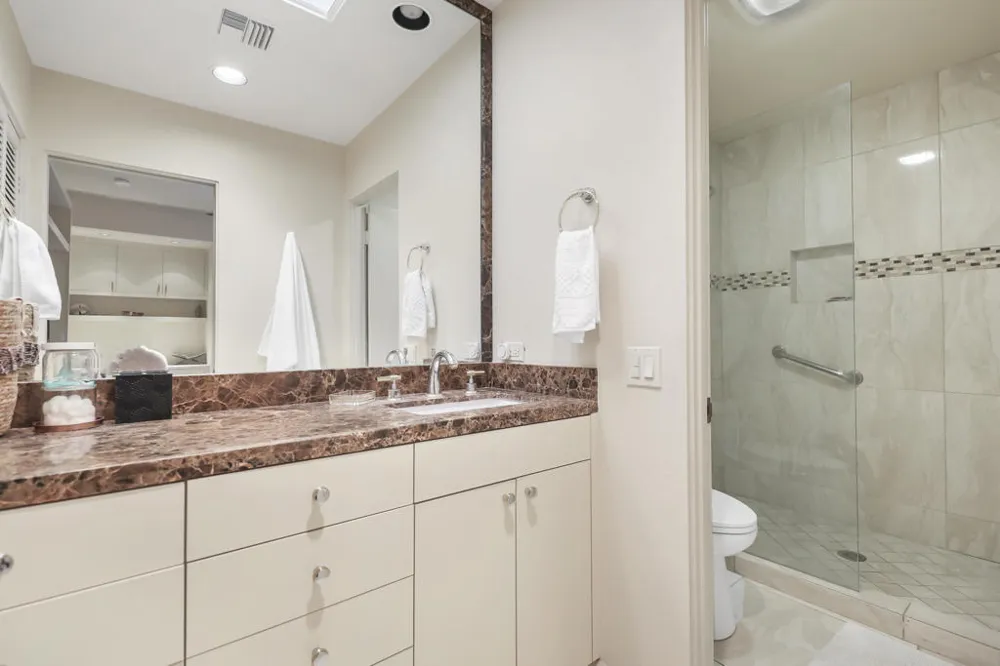 829 Inverness Rancho Mirage, CA 92270