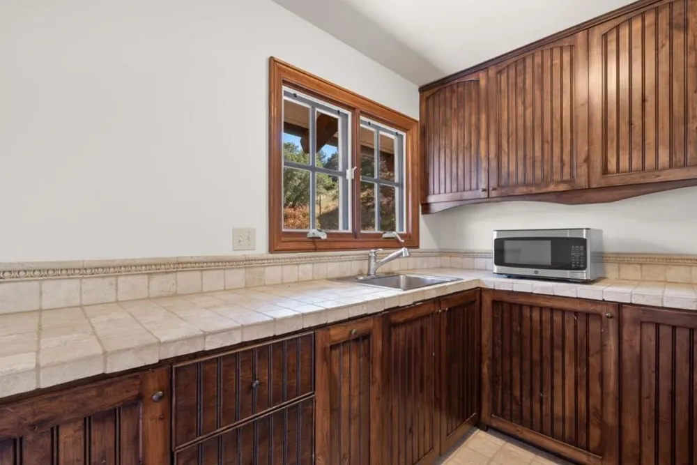 2240 Rodeo Gulch Road Soquel, CA 95073
