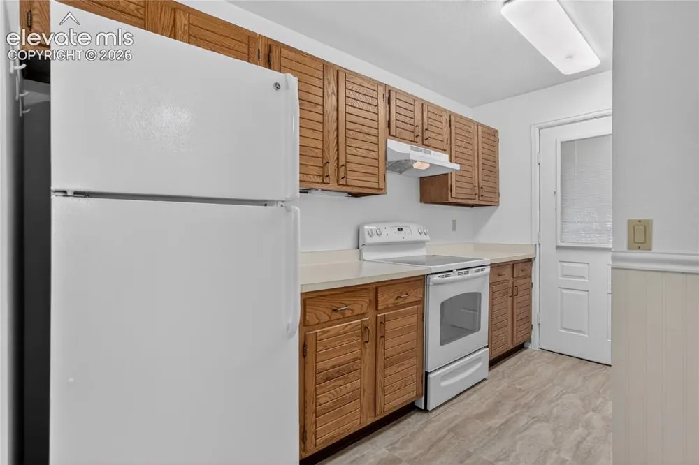 329 El Paso Boulevard #F Manitou Springs, CO 80829