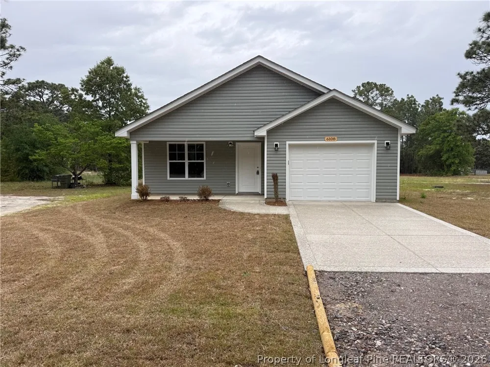 6108 Muscat Road Hope Mills, NC 28348