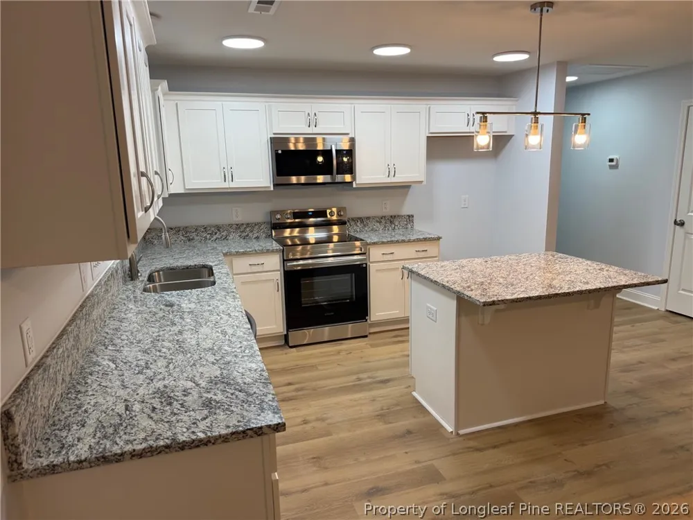 6108 Muscat Road Hope Mills, NC 28348