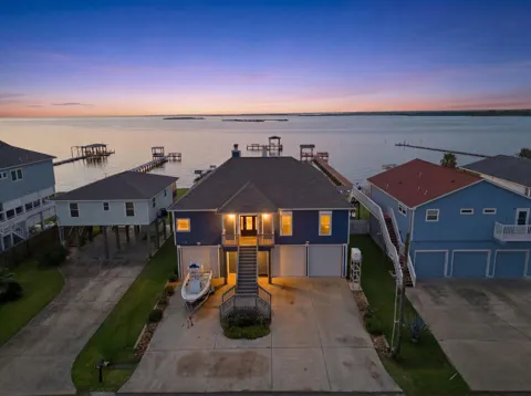 1623 Dick Bay Drive