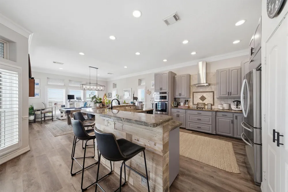 1623 Dick Bay Drive San Leon, TX 77539