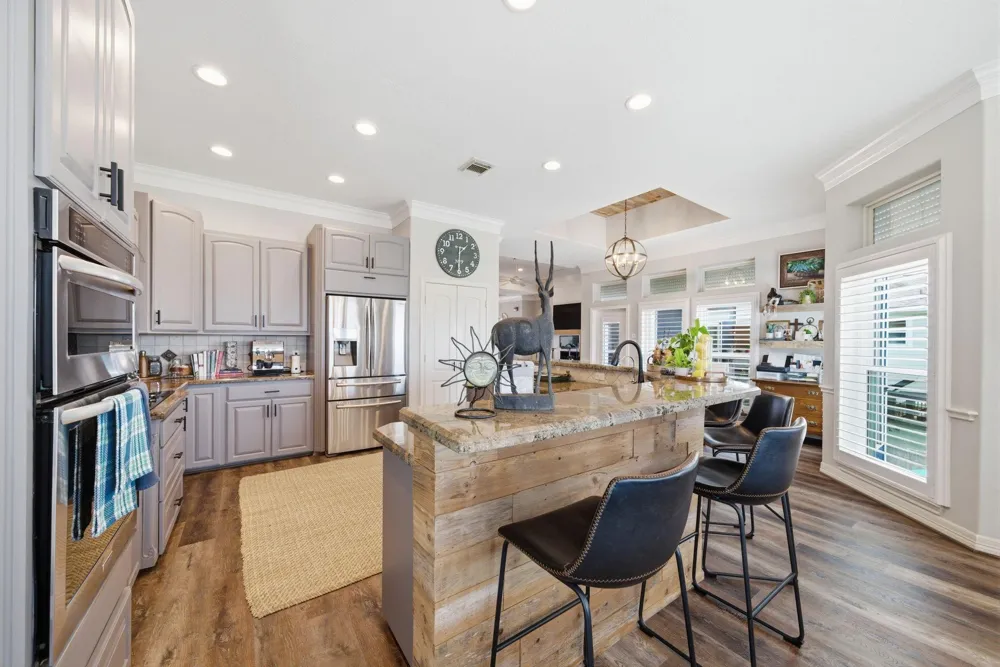 1623 Dick Bay Drive San Leon, TX 77539