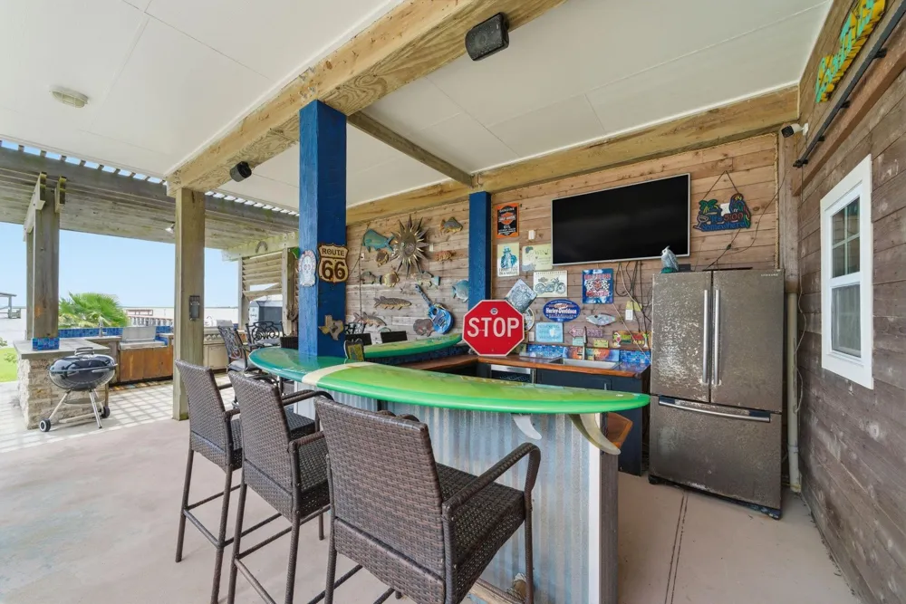 1623 Dick Bay Drive San Leon, TX 77539