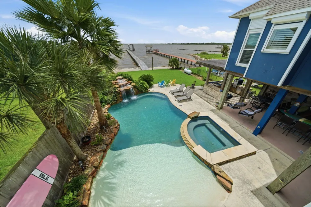 1623 Dick Bay Drive San Leon, TX 77539