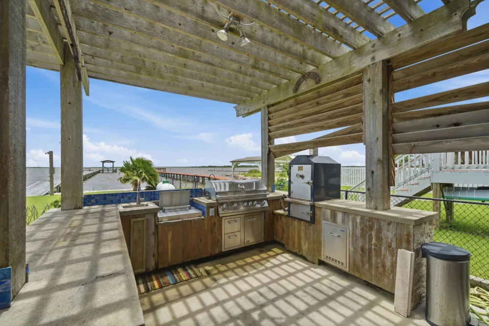 1623 Dick Bay Drive San Leon, TX 77539