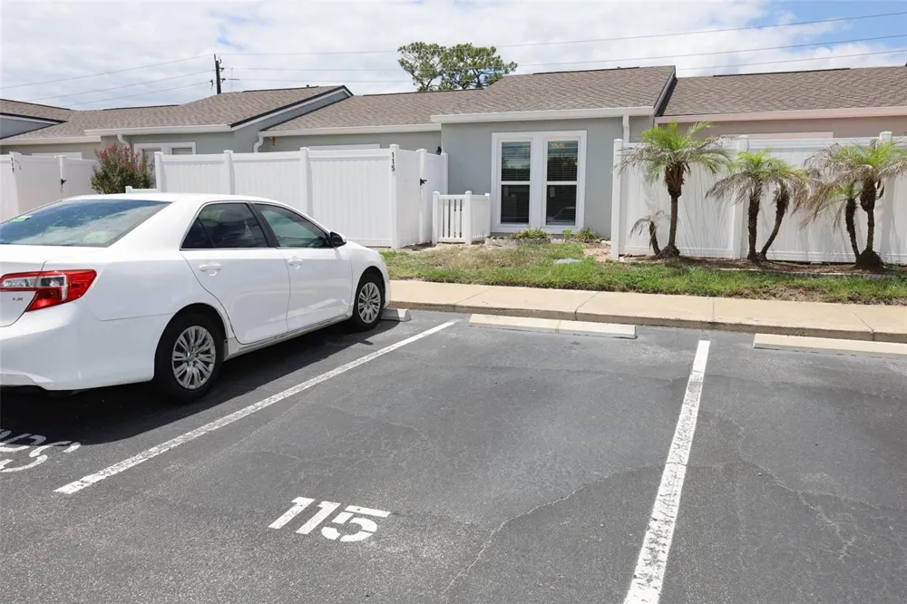 115 DORCHESTER SQUARE Lake Mary, FL 32746