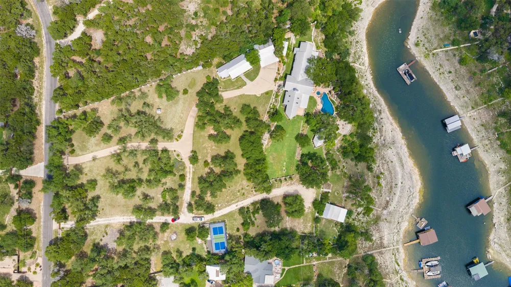 16407 Jackson Street Volente, TX 78641