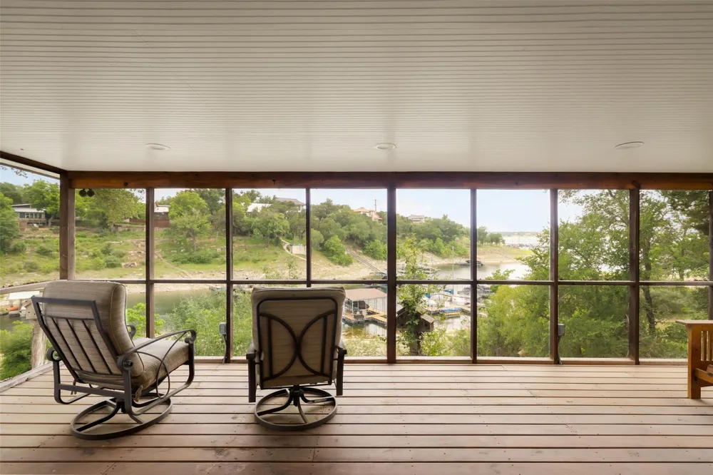 16407 Jackson Street Volente, TX 78641