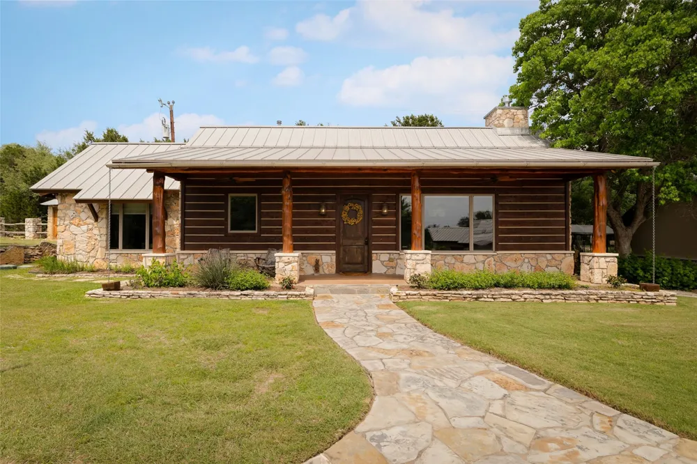 16407 Jackson Street Volente, TX 78641