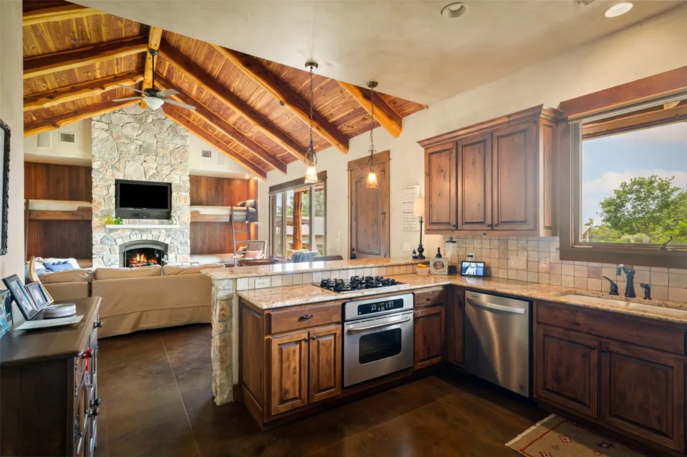 16407 Jackson Street Volente, TX 78641