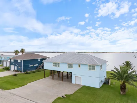1730 W Bayshore Drive