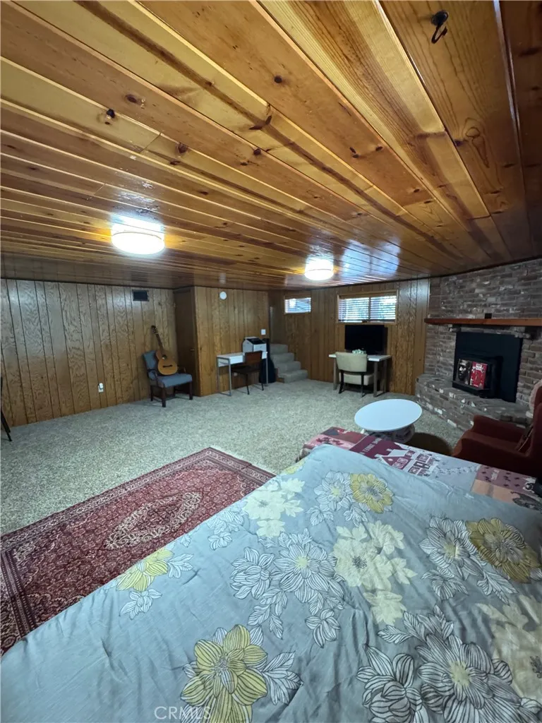 23949 Scenic Crestline, CA 92325