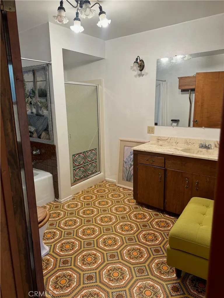 23949 Scenic Crestline, CA 92325