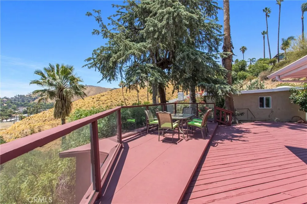 339 Edgerton Drive San Bernardino, CA 92405