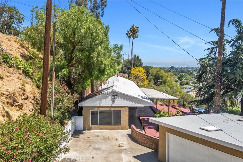 339 Edgerton Drive San Bernardino, CA 92405