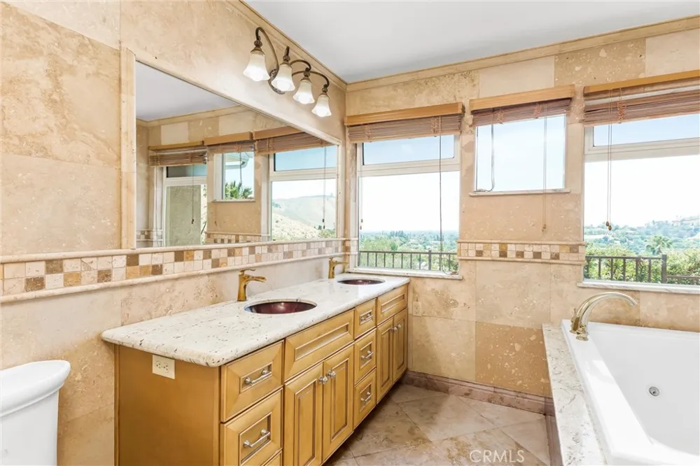 339 Edgerton Drive San Bernardino, CA 92405