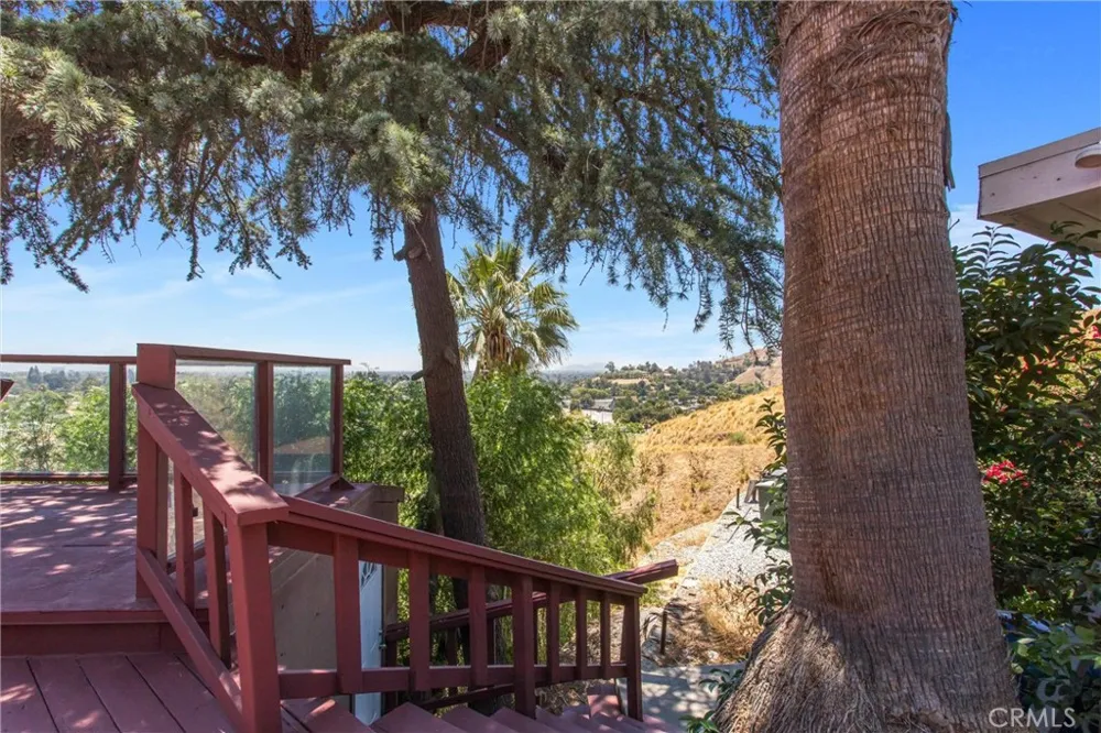 339 Edgerton Drive San Bernardino, CA 92405