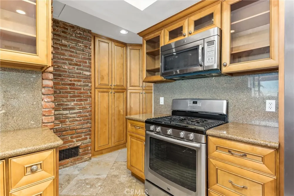 339 Edgerton Drive San Bernardino, CA 92405
