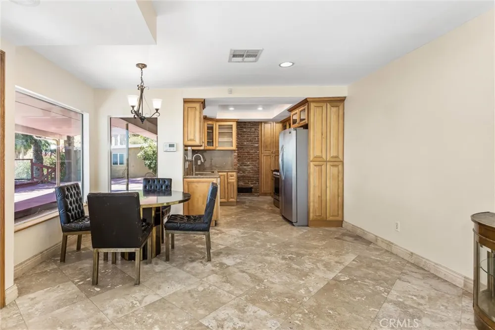 339 Edgerton Drive San Bernardino, CA 92405