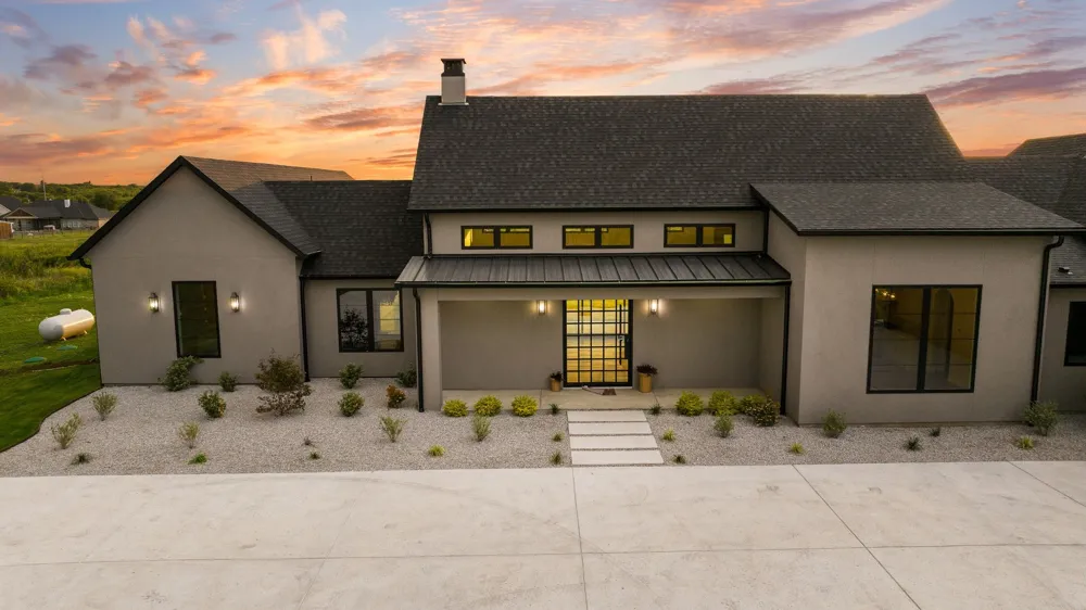 7256 Tom Trails Krum, TX 76249