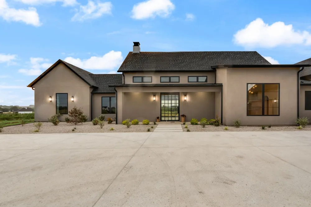 7256 Tom Trails Krum, TX 76249