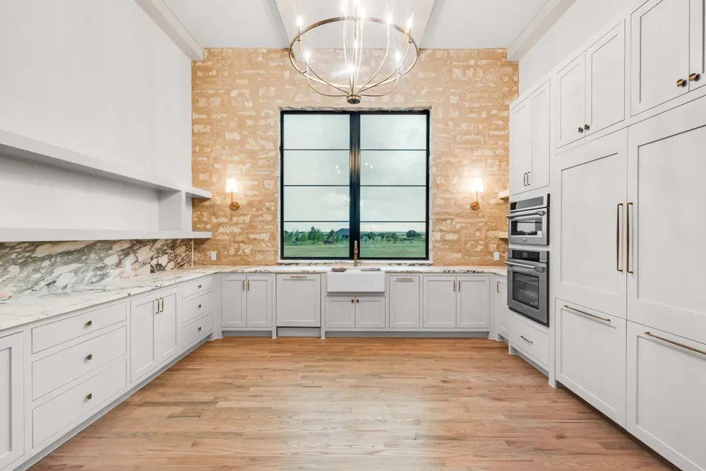 7256 Tom Trails Krum, TX 76249