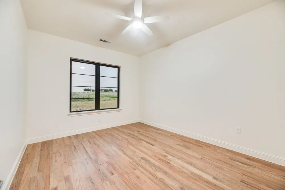 7256 Tom Trails Krum, TX 76249