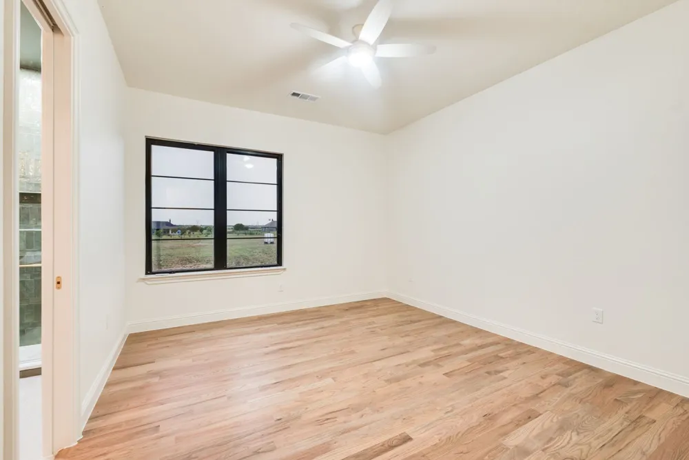 7256 Tom Trails Krum, TX 76249