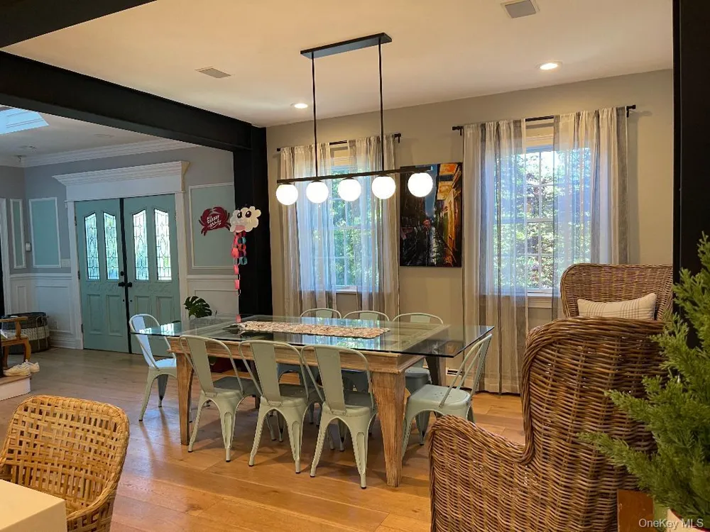 88 Dutchess Boulevard Atlantic Beach, NY 11509