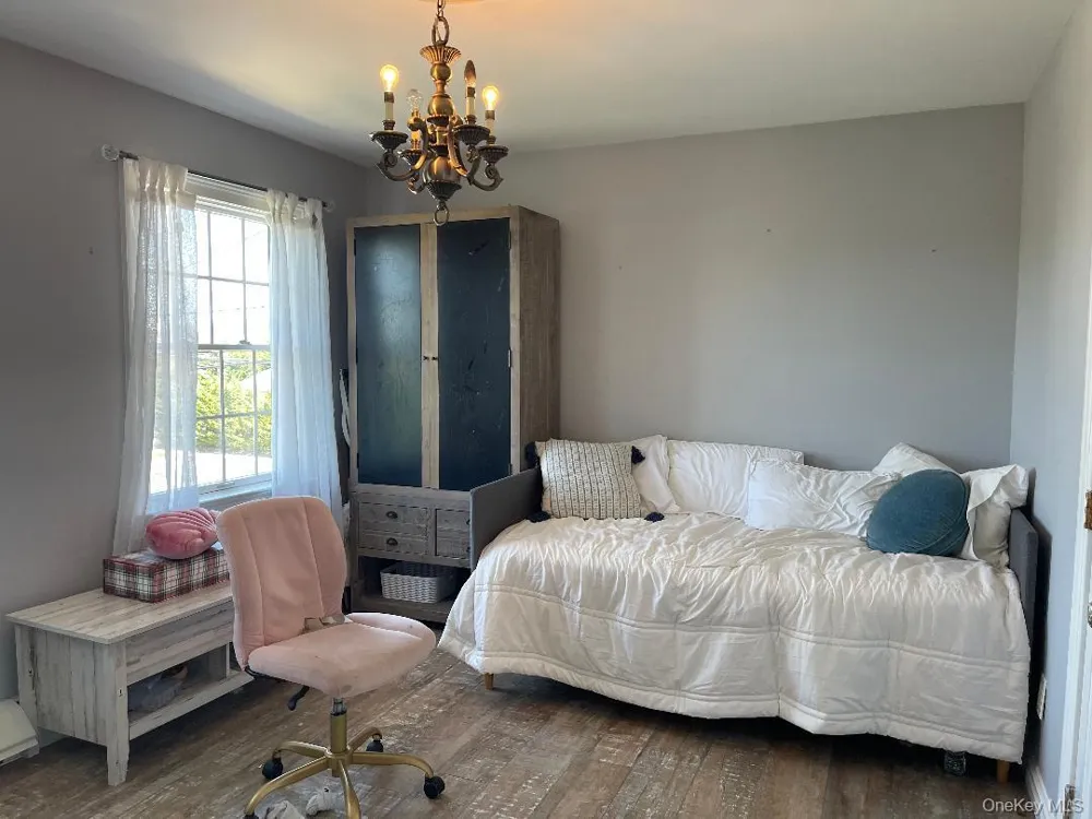 88 Dutchess Boulevard Atlantic Beach, NY 11509