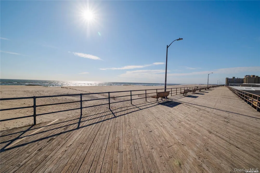 88 Dutchess Boulevard Atlantic Beach, NY 11509
