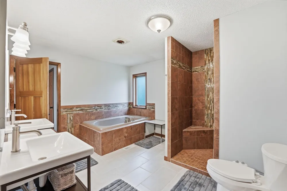 23801 County Road 9 NE New London, MN 56273
