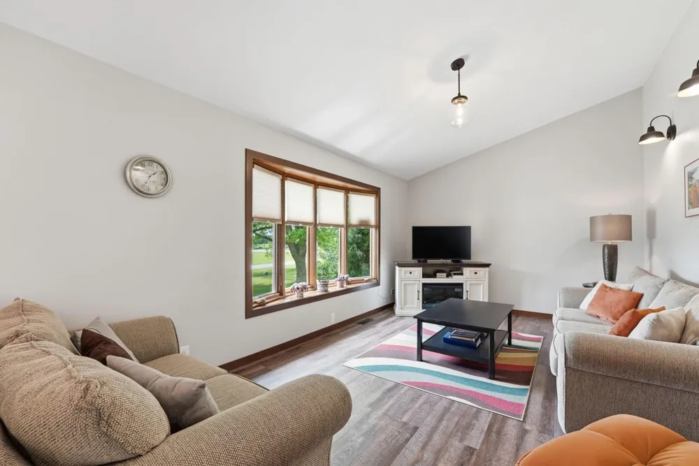 23801 County Road 9 NE New London, MN 56273