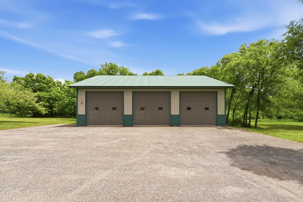 23801 County Road 9 NE New London, MN 56273
