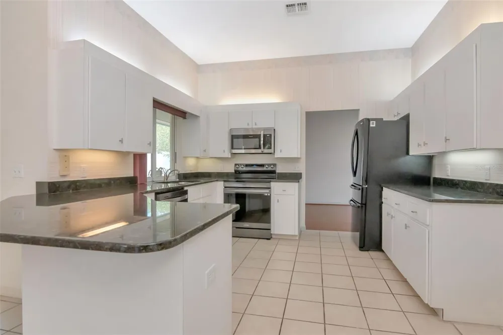 5715 TANASI COURT Lakeland, FL 33812