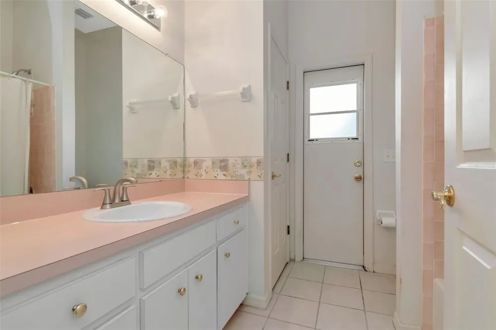 5715 TANASI COURT Lakeland, FL 33812