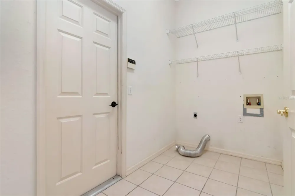 5715 TANASI COURT Lakeland, FL 33812