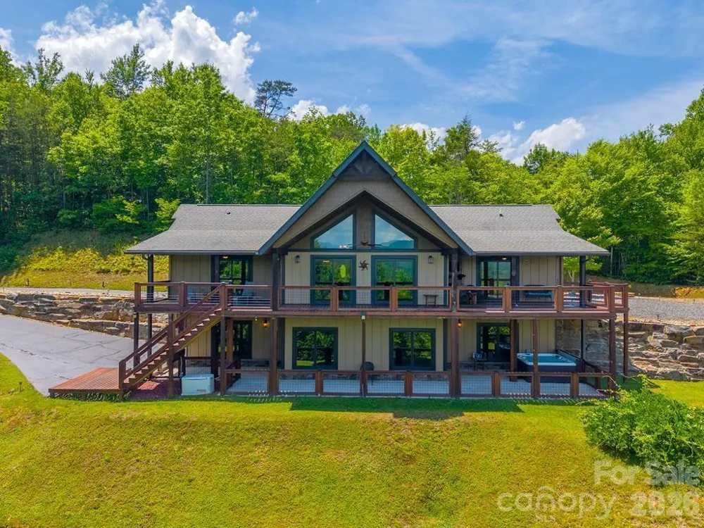 346 Torwood Lane Whittier, NC 28789