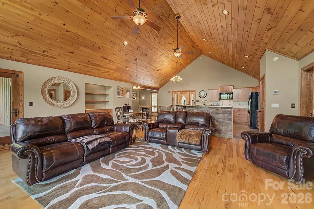 346 Torwood Lane Whittier, NC 28789