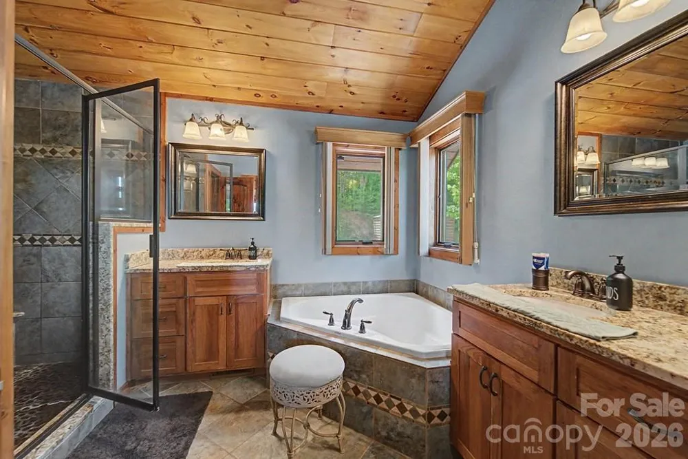 346 Torwood Lane Whittier, NC 28789