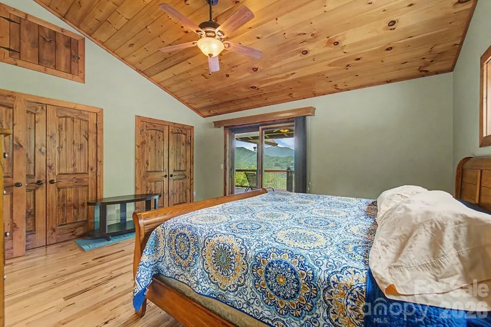 346 Torwood Lane Whittier, NC 28789