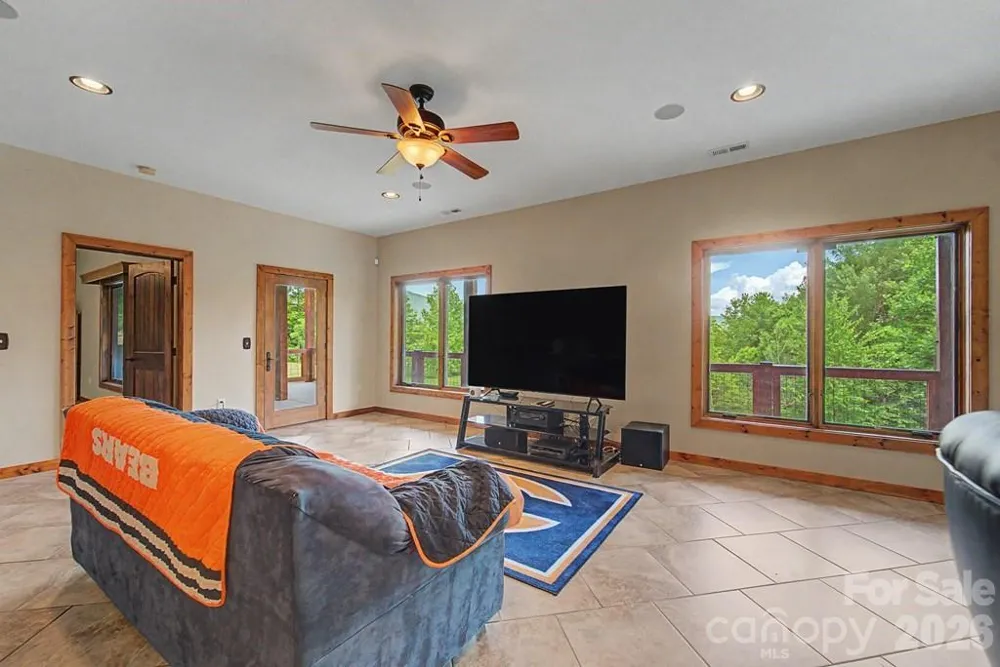 346 Torwood Lane Whittier, NC 28789