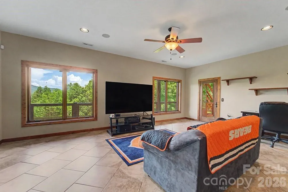 346 Torwood Lane Whittier, NC 28789