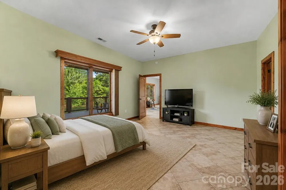346 Torwood Lane Whittier, NC 28789