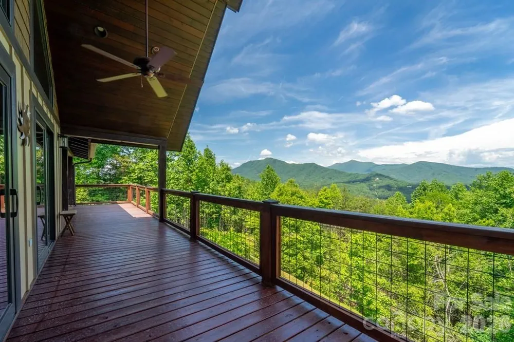 346 Torwood Lane Whittier, NC 28789