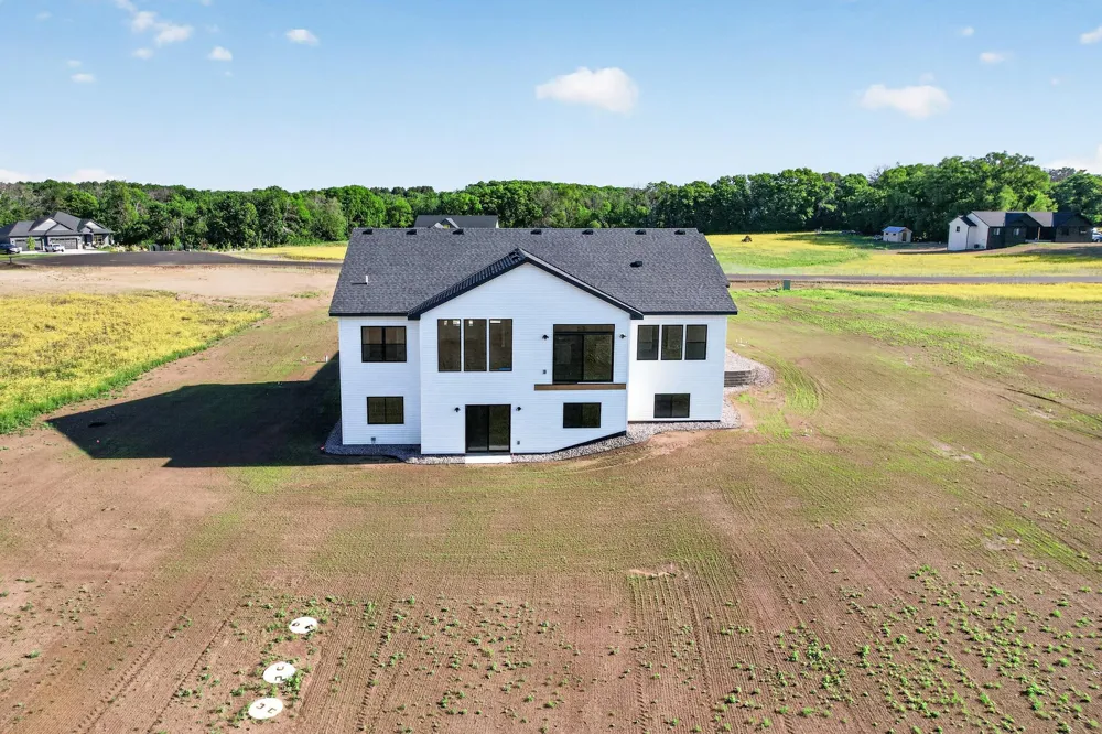 13437 295th Avenue NW Princeton, MN 55371