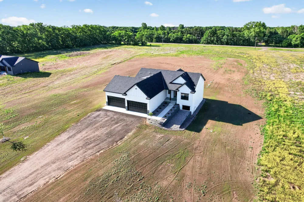 13437 295th Avenue NW Princeton, MN 55371